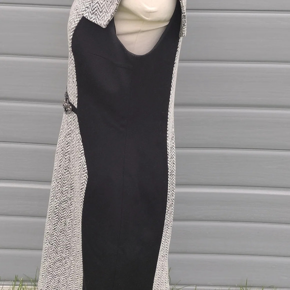 Ricki Freeman for Teri Jon Black and white Dress size 10 - Picture 5 of 10